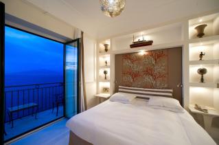 Двойна делукс стая с изглед към морето и балкон